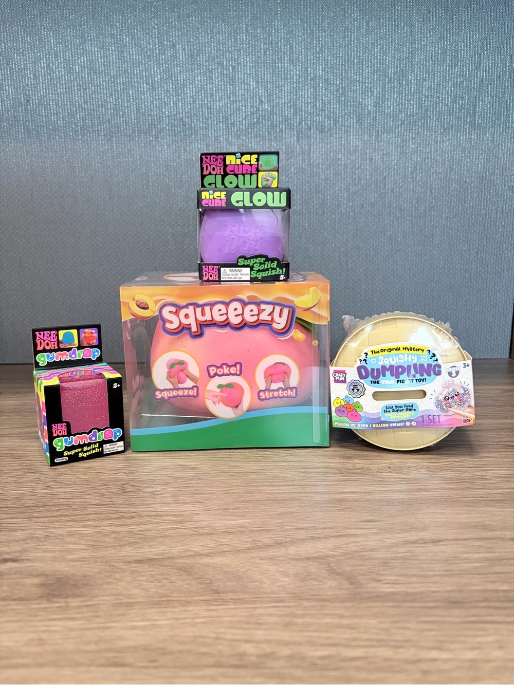 SHIPS TODAY NeeDoh Squishy Gumdrop Glow Cube Dumpling Peach Fidget Schylling